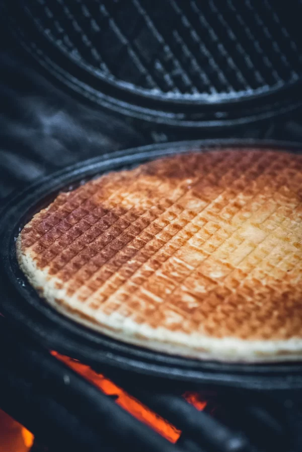 The Windmill Stroopwafelijzer met stropwafel